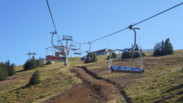 Žičara Karaman greben tokom leta